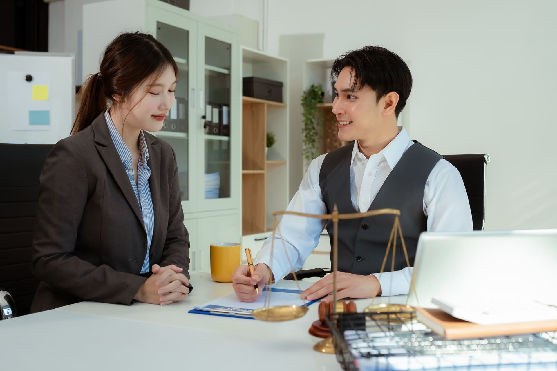 Lawyer helping with immigration